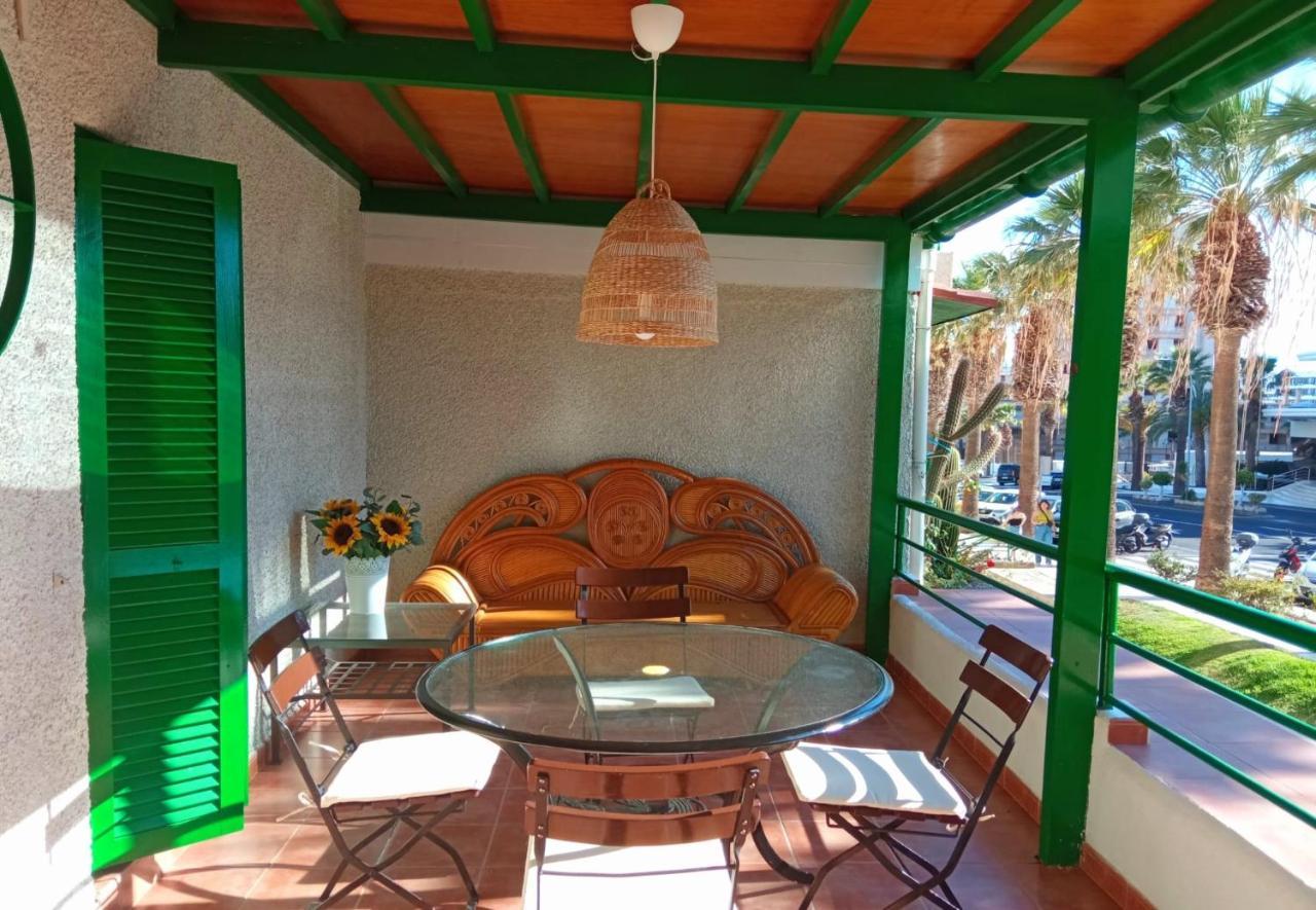 Las Americas Beach House Арона Экстерьер фото